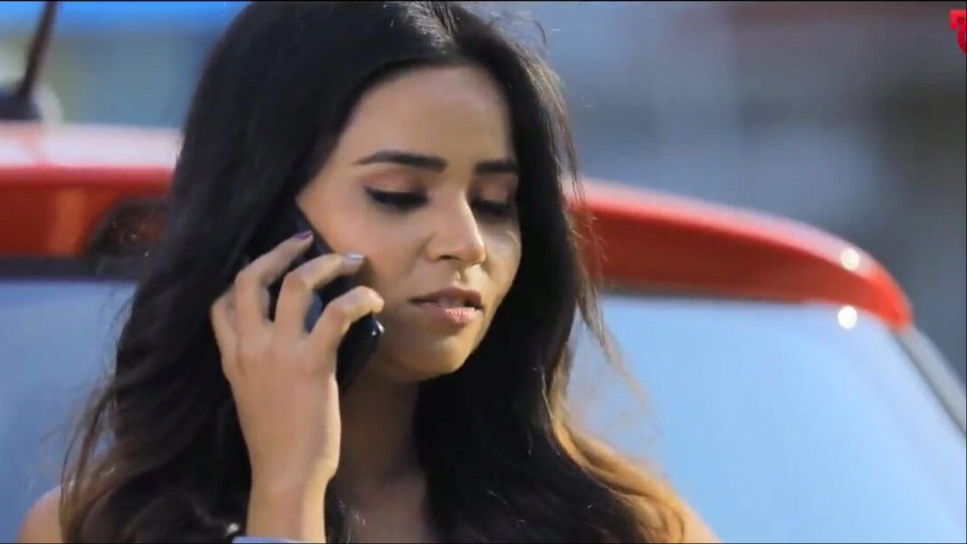 nayee padosan